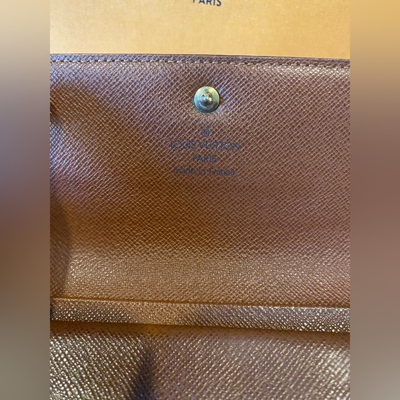 Louis Vuitton Long Wallet - Picture 5 of 10